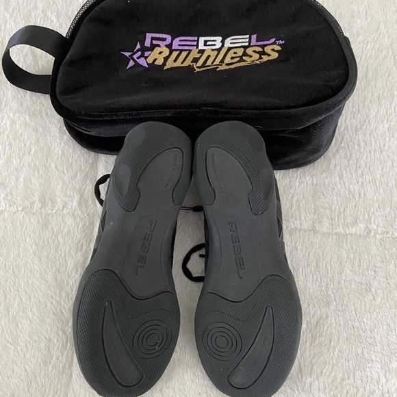 Rebel youth cheer shoes with case size 3 - Picture 2 of 2